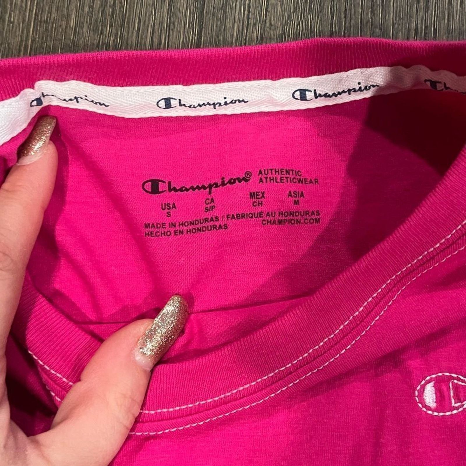 Champion NWT Champion Hot Pink Graphic Crop Top - Size S Size S / US 4 / IT 40 - 2 Thumbnail
