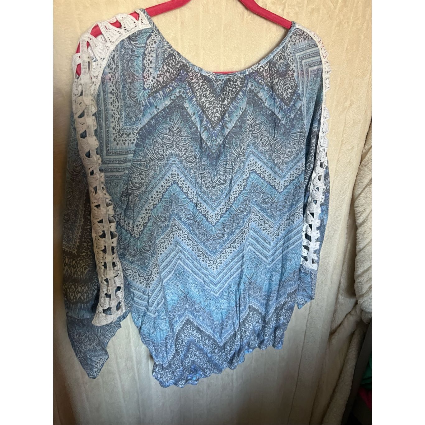Alyx ALYX Blue Patterned V-Neck Shirt Woman’s Size XL Size XL / US 12-14 / IT 48-50 - 9 Thumbnail