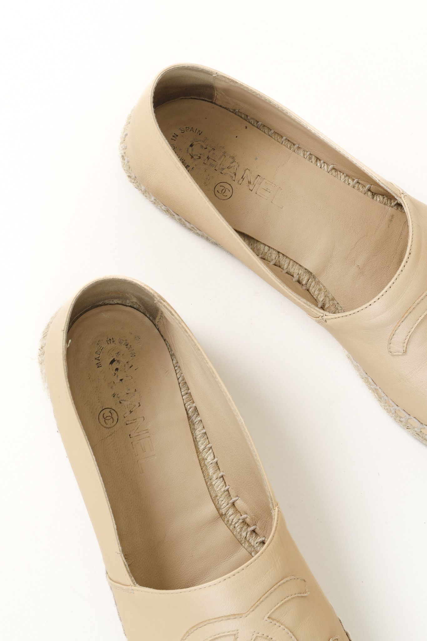 Chanel Chanel Espadrilles in Beige and Black Lambskin Size US 10.5 / IT 40.5 - 10 Thumbnail