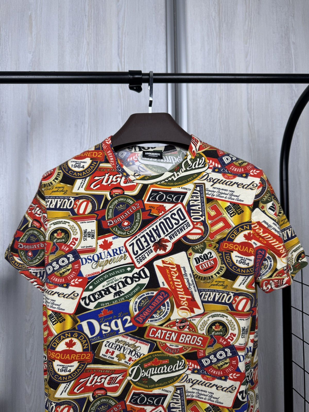 Dsquared2 Dsquared2 Beer Mats T-Shirt Tee D9M202520 size S Size US S / EU 44-46 / 1 - 5 Thumbnail