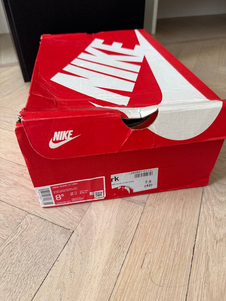 Nike Size US 8.5 / EU 42 Size US 8.5 / EU 41-42 - 6 Thumbnail