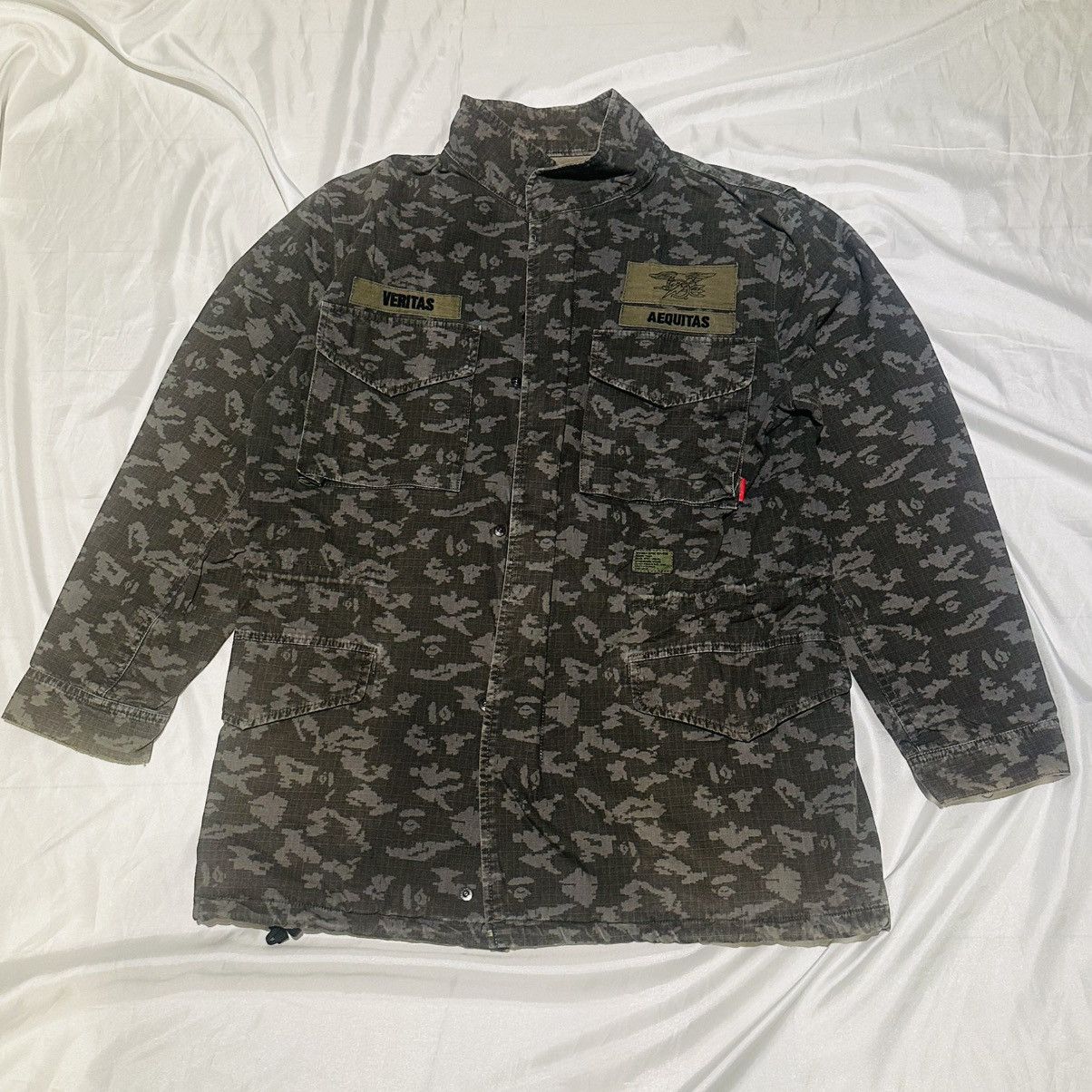 Bape × Wtaps bape x wtaps m65 jacket digi camo M Size US L / EU 52-54 / 3 - 1 Thumbnail