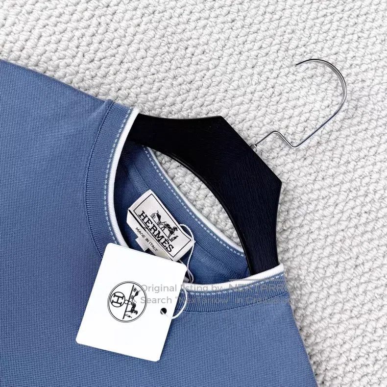 Hermes Hermes 25 options light blue short-sleeve with ribbed coll Size US S / EU 44-46 / 1 - 3 Thumbnail