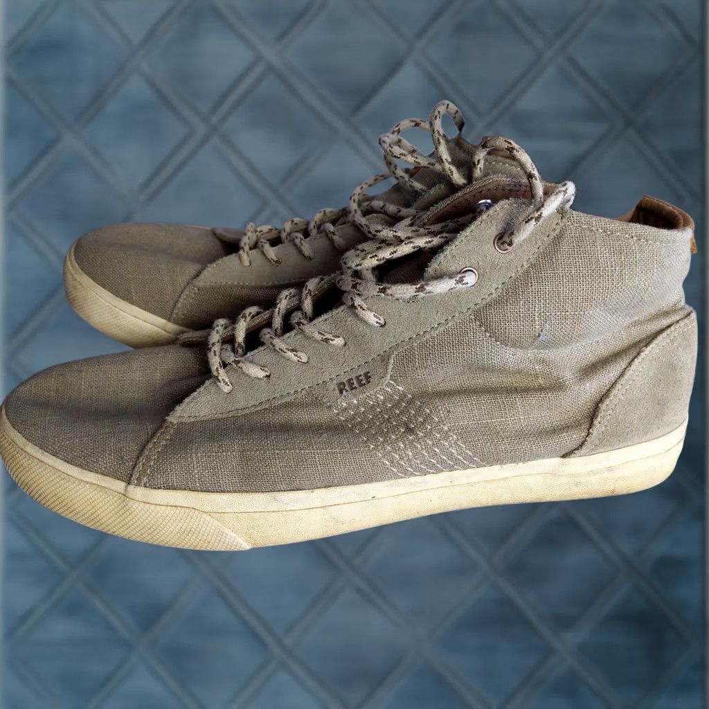 REEF Reef Ridge Mid TX Shoes Mens Size 11 Beige Canvas Suede High Top Casual Sneakers Size US L / EU 52-54 / 3 - 1 Thumbnail
