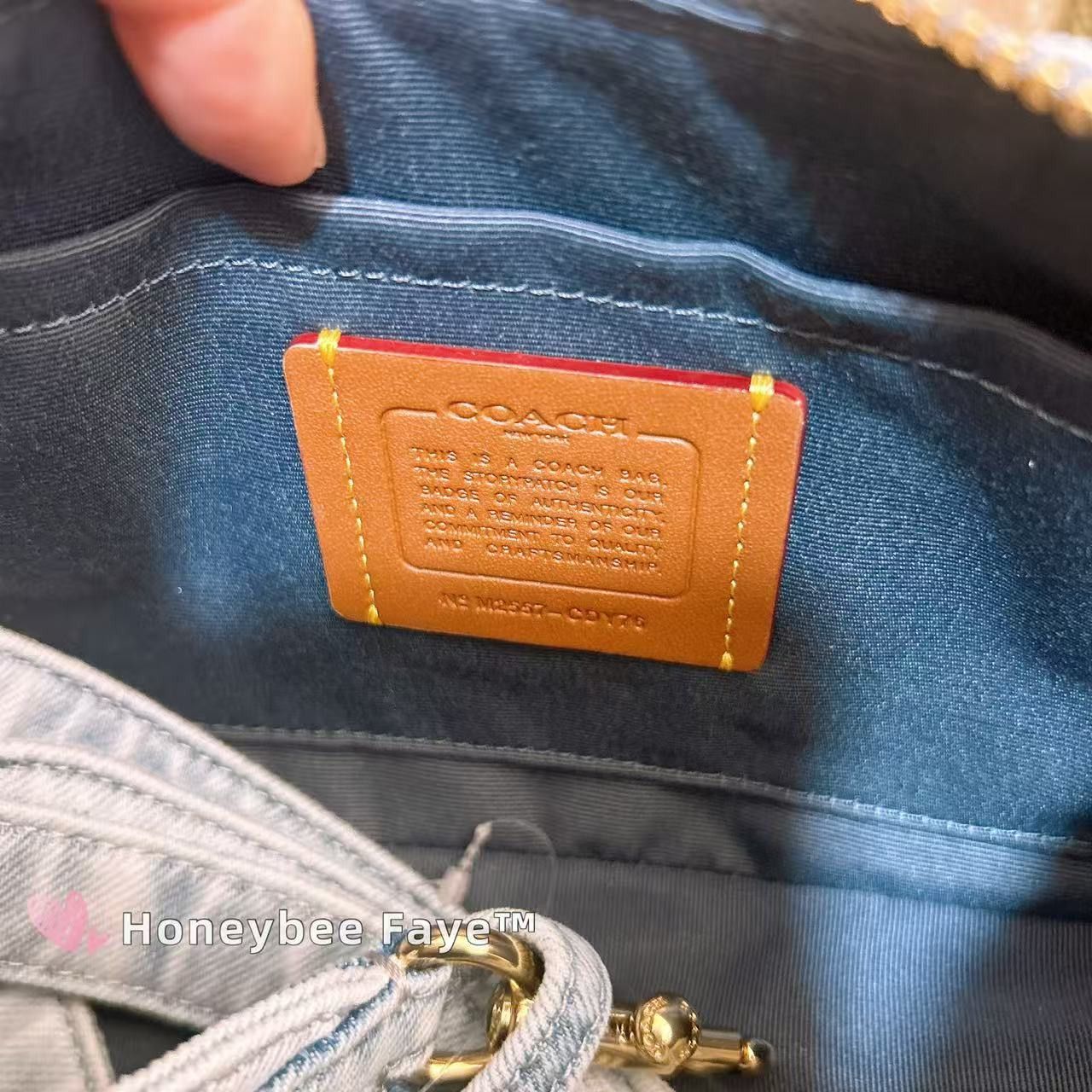 Coach Teri Shoulder Bag In Loved Denim With Charms CDY76 Size ONE SIZE - 8 Thumbnail
