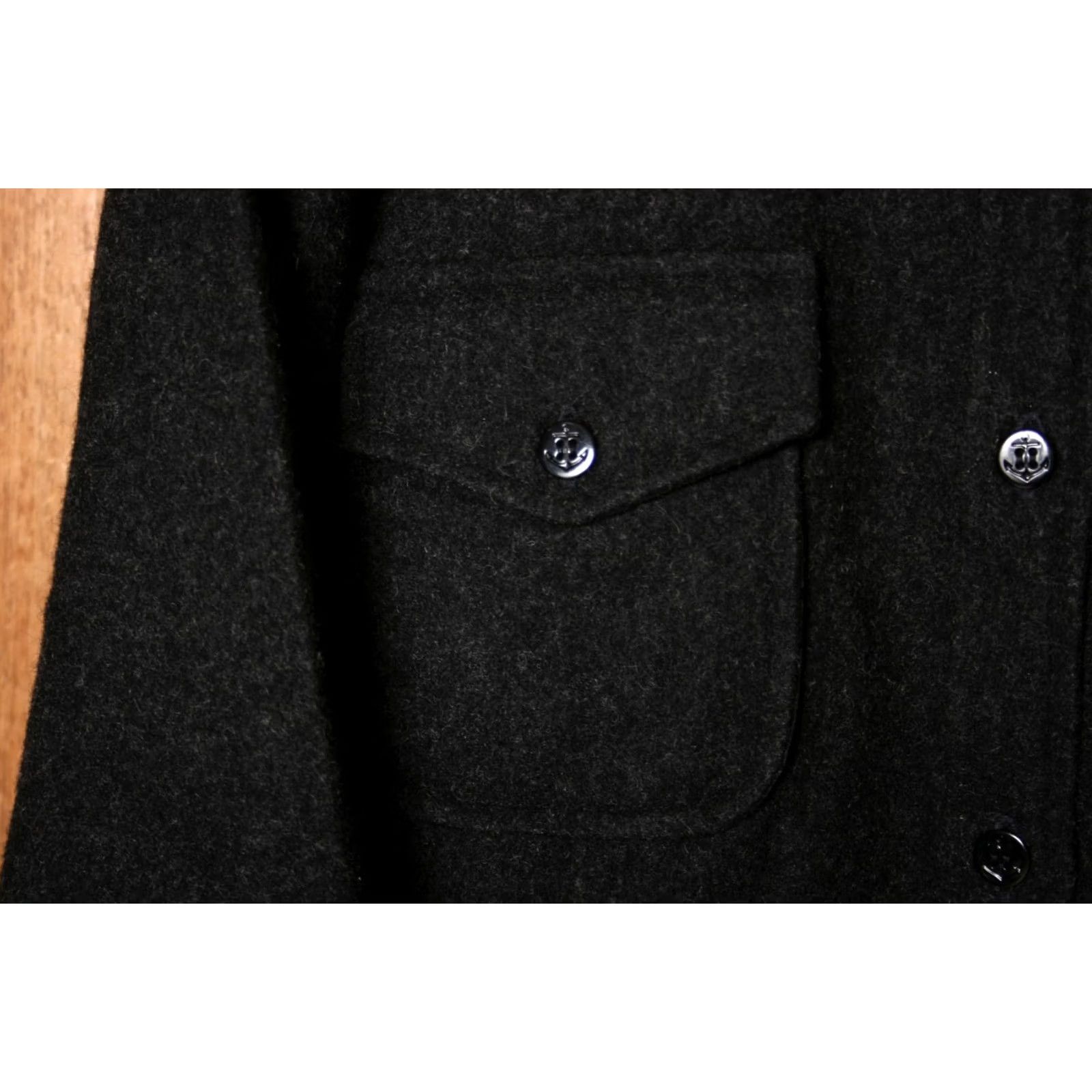 Vintage VINTAGE Bemidji Charcoal Gray Thick Wool Button Front Shirt S Mens Size S Size US S / EU 44-46 / 1 - 3 Thumbnail