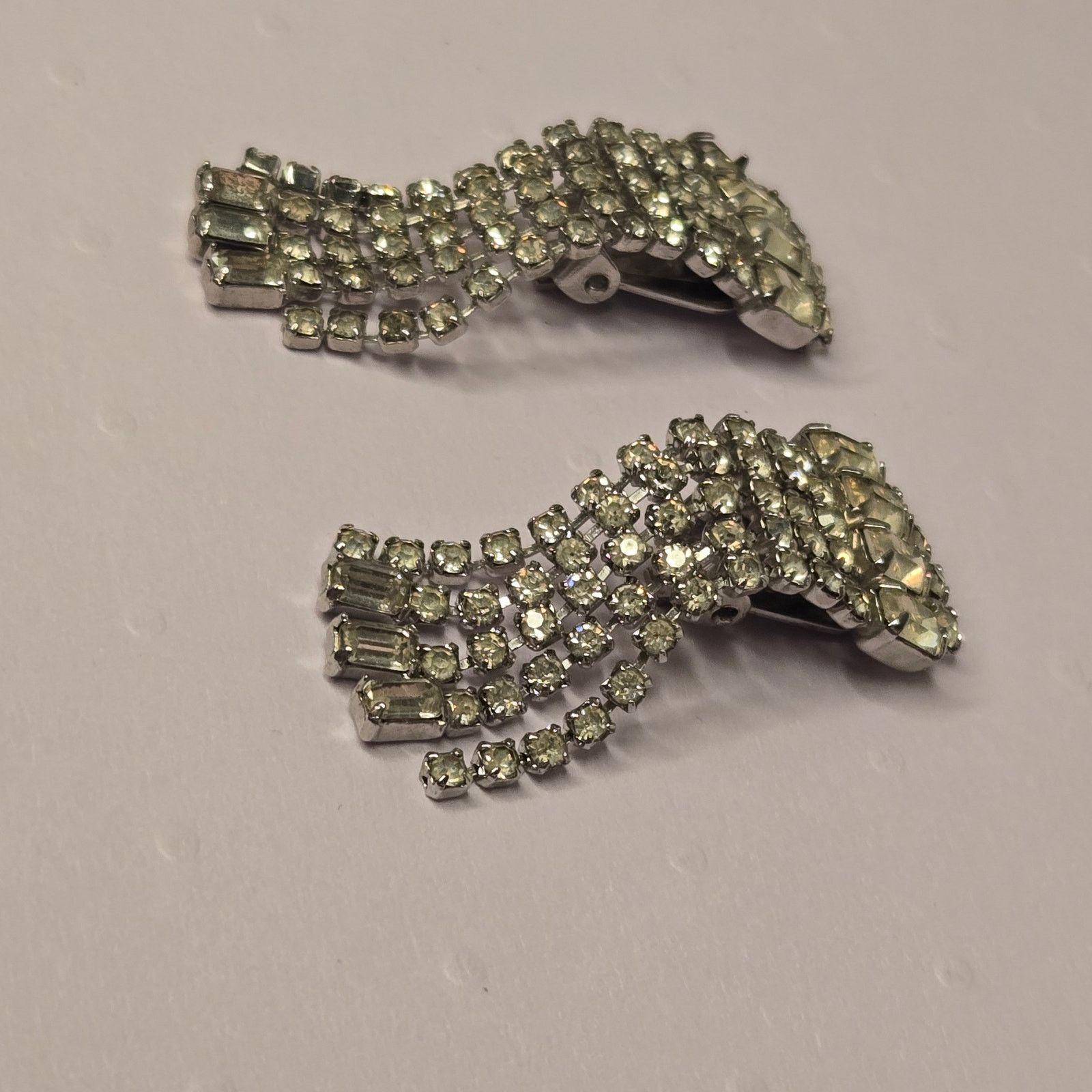 Vintage Vintage Clear Rhinestone Waterfall Clip On Earrings Size ONE SIZE - 12 Thumbnail