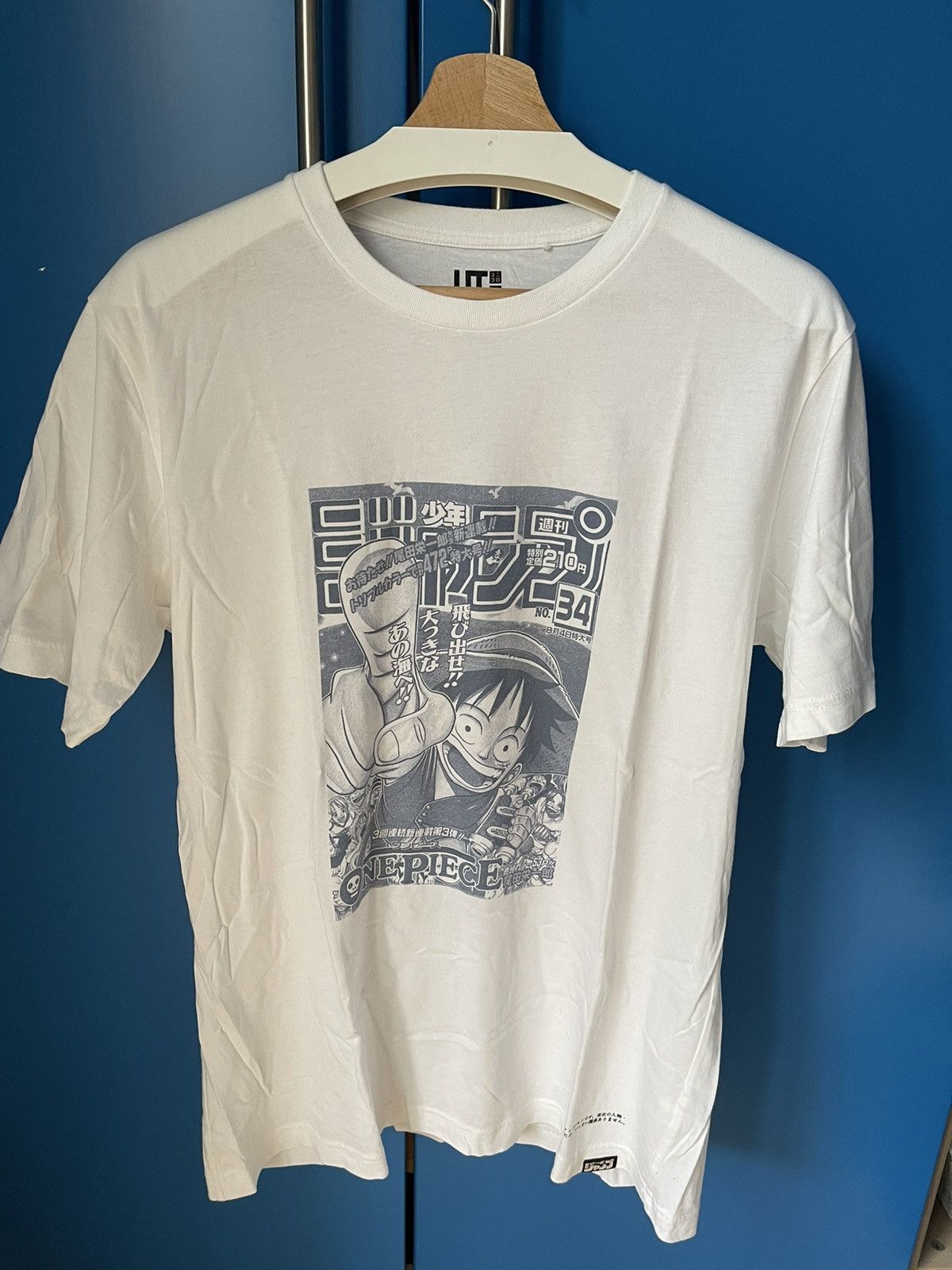 One Piece × Uniqlo One Piece x Uniqlo Tee Size US L / EU 52-54 / 3 - 1 Thumbnail