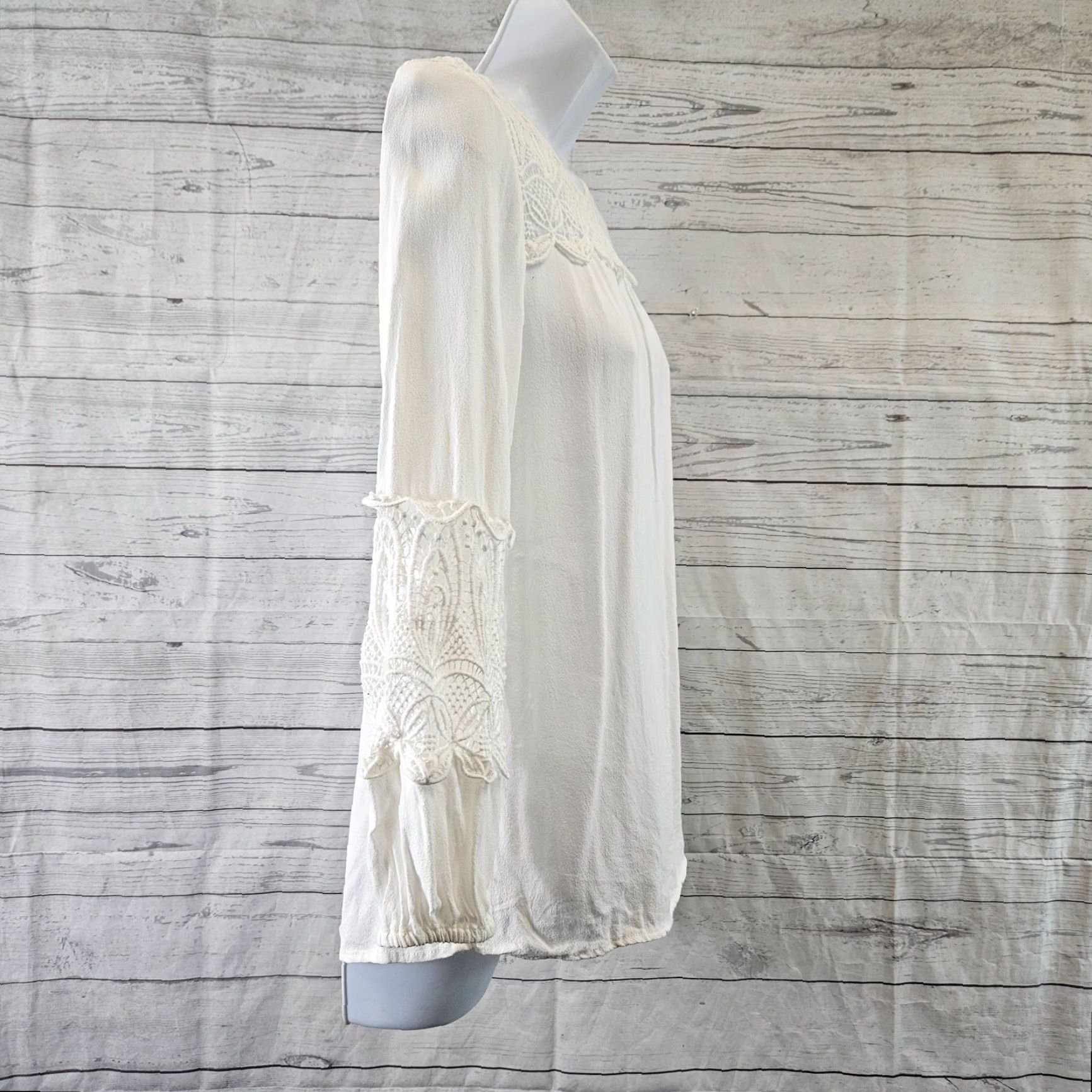 Joie JOIE Womens Blouse Shirt Sz S Solid White Crochet Lace Long Sleeve Viscose Size S / US 4 / IT 40 - 3 Thumbnail