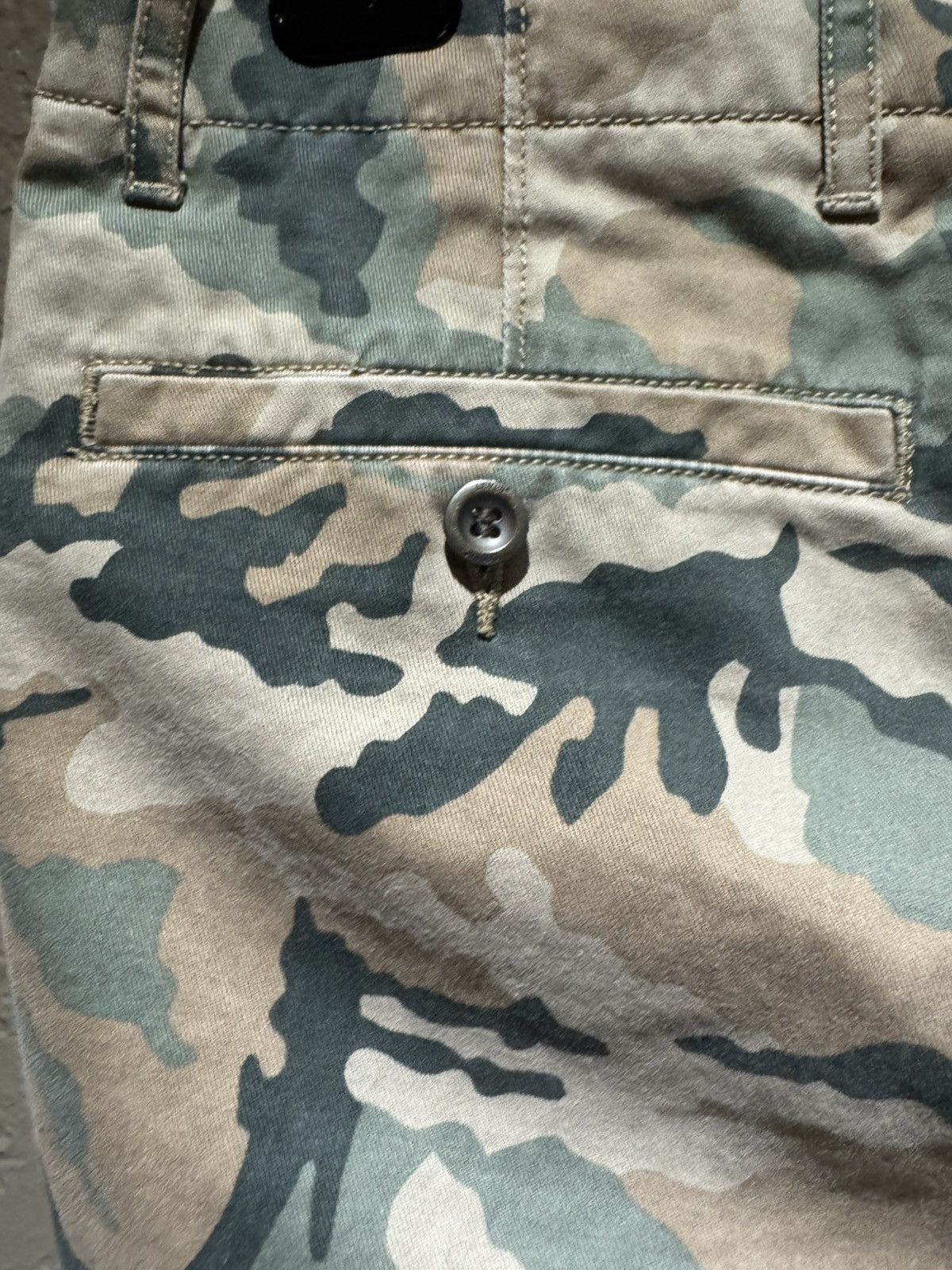 Levi's Camo Levis Beige Green Brown White Tag Vintage Denim Pants Size US 31 - 13 Thumbnail