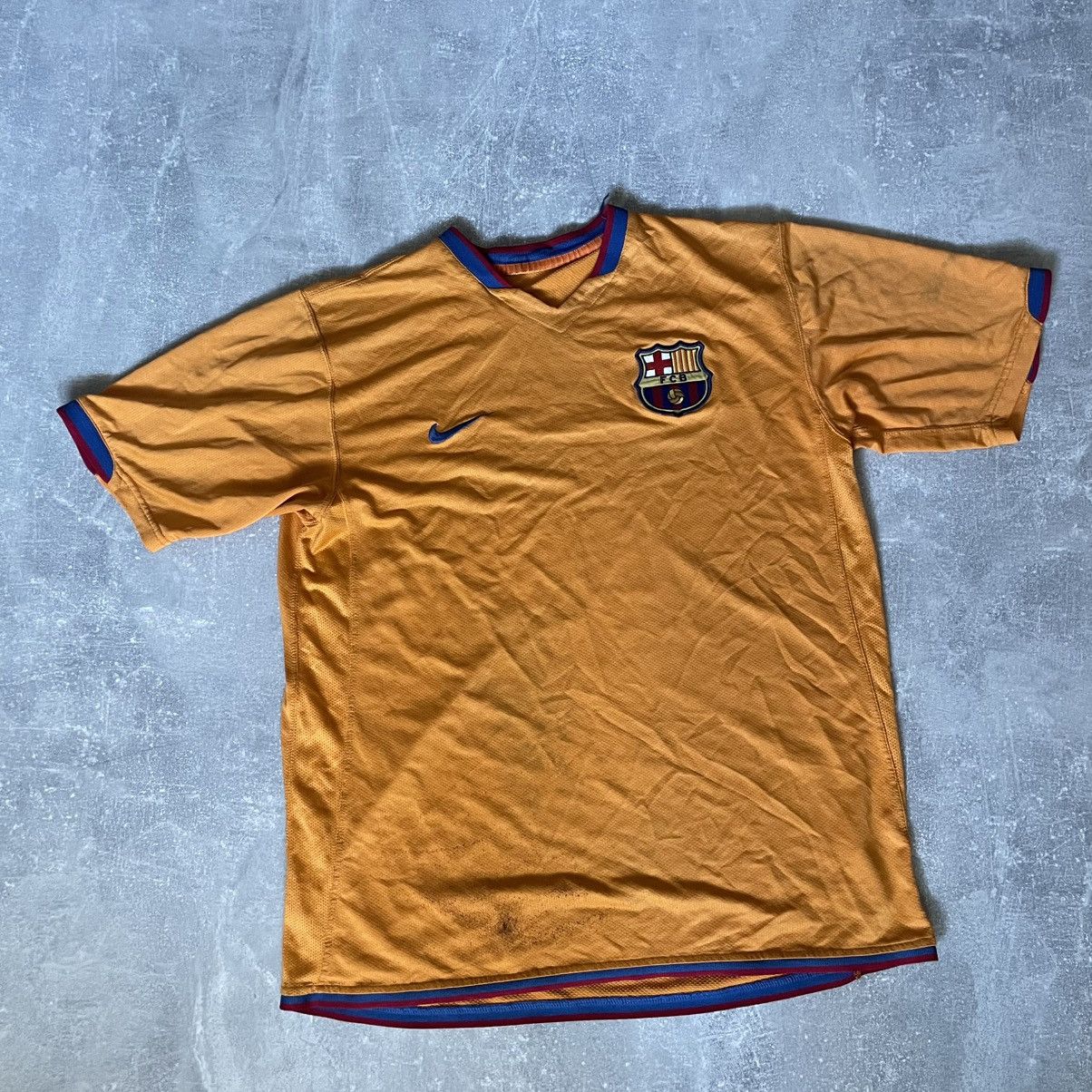 Nike Nike Barcelona Jersey 2006 2007 Vintage Shirt tee Messi pro Size US L / EU 52-54 / 3 - 1 Thumbnail