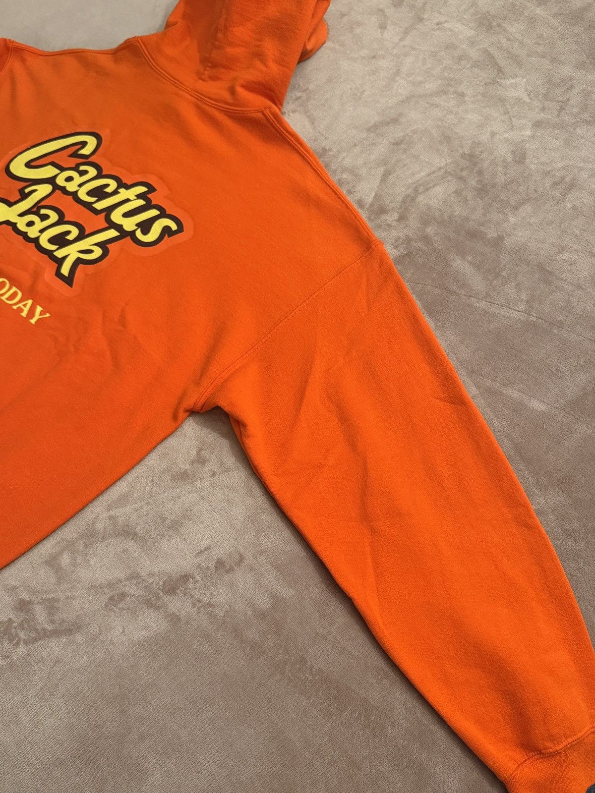 Travis Scott XL Travis Scott Reese's Puffs Orange Hoodie Cactus Jack Size US XL / EU 56 / 4 - 9 Thumbnail