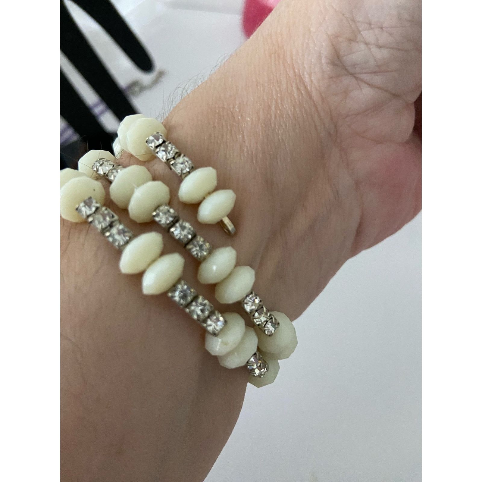 Other White bead and rhinestone wrap bracelet Size ONE SIZE - 2 Thumbnail