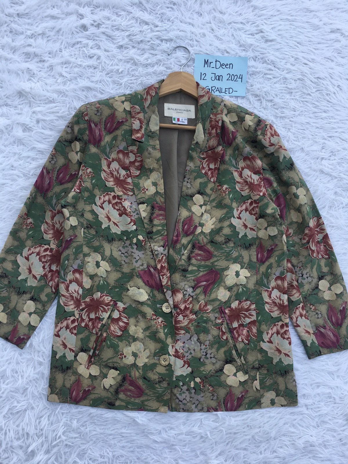 Balenciaga Rare Vintage 90s Balenciaga Florals Print Blazer Size M / US 6-8 / IT 42-44 - 1 Thumbnail