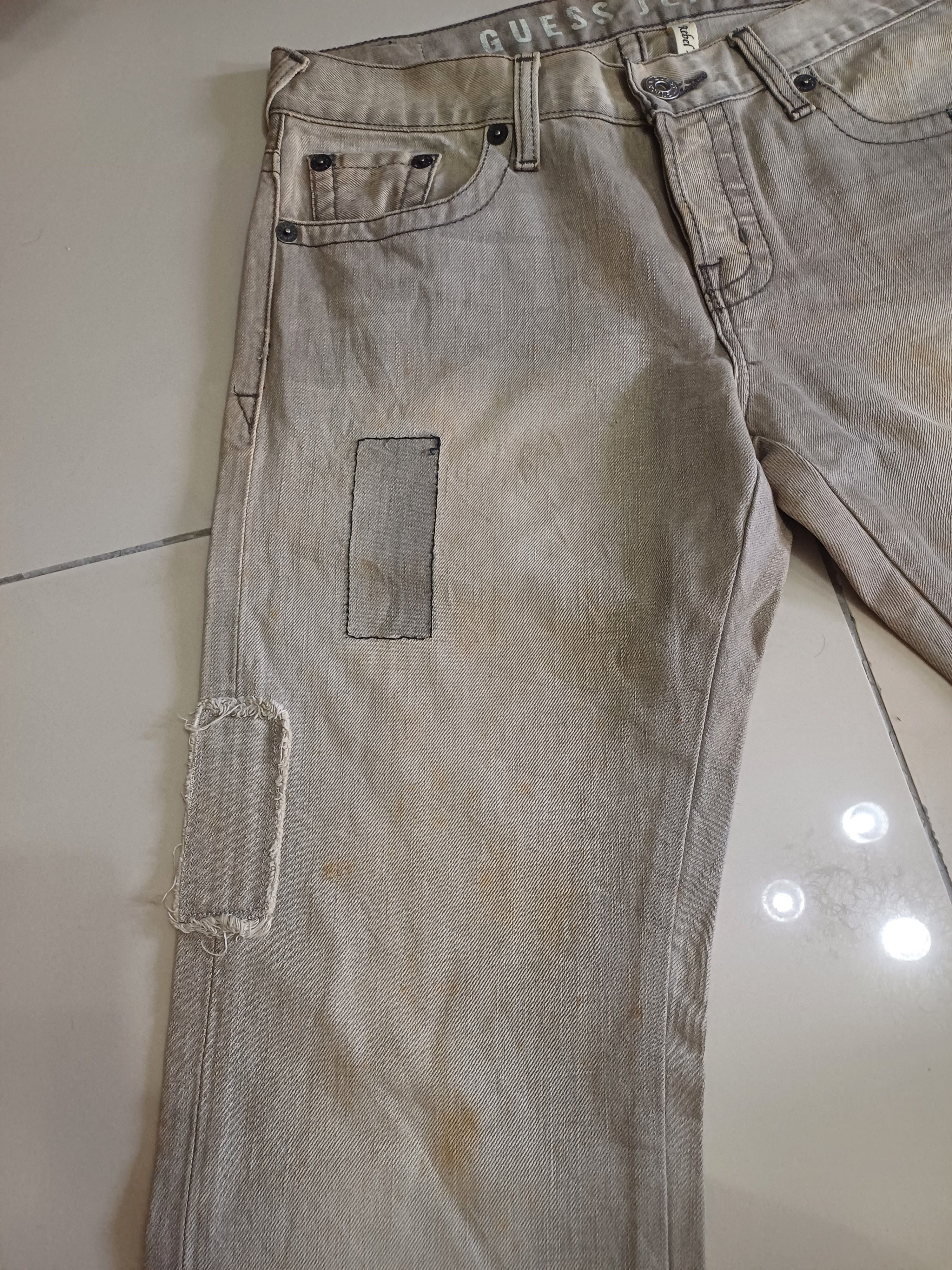Designer × Guess AWESOME 🔥🔥🔥Distressed GUESS Jeans.. button fly Size US 31 - 7 Thumbnail