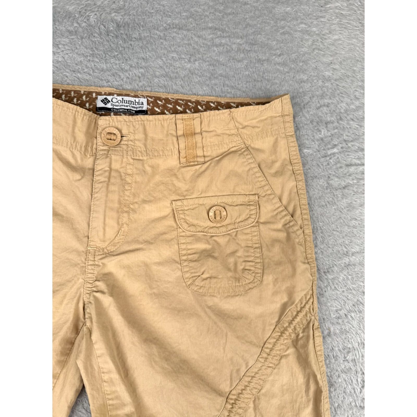 Vintage Columbia Women's Cargo Shorts Size 4 Beige 100% Cotton Hiking Casual 14 Inseam Regular Fit Size 27" / US 4 / IT 40 - 5 Thumbnail