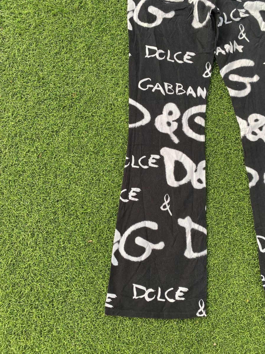 Dolce & Gabbana DOLCE & GABBANA BOOT CUT JEANS ALL OVER LOGO PRINT Size 27" / US 4 / IT 40 - 4 Thumbnail