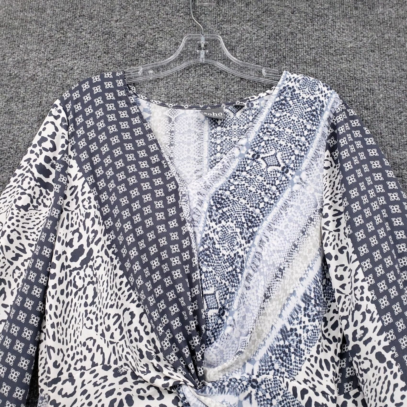 Vintage New York & Company Soho Dress Women M Blue Animal Print Shift Front 3/4 Sleeve Knee Length Shirt Dress Womens M Blue Animal Print Twist Front Size M / US 6-8 / IT 42-44 - 6 Thumbnail