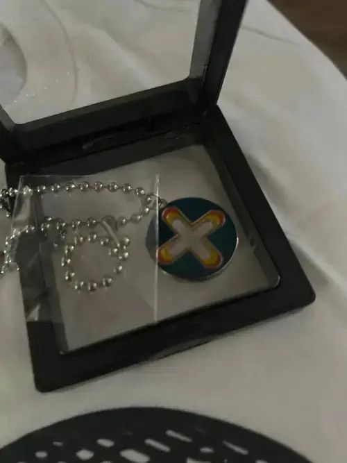 Other Cross Round Pendant Necklace Size ONE SIZE - 3 Thumbnail