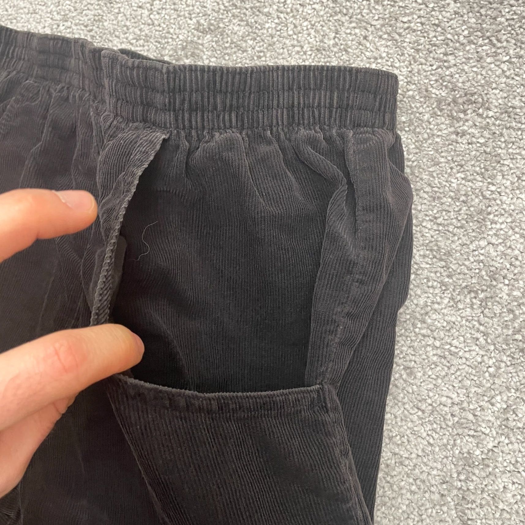 Coldwater Creek Cascade Blues Corduroy Pants Womens 12 Short Black Elastic Waist Pockets 29x27.5 Size 34" / US 12 / IT 48 - 4 Thumbnail