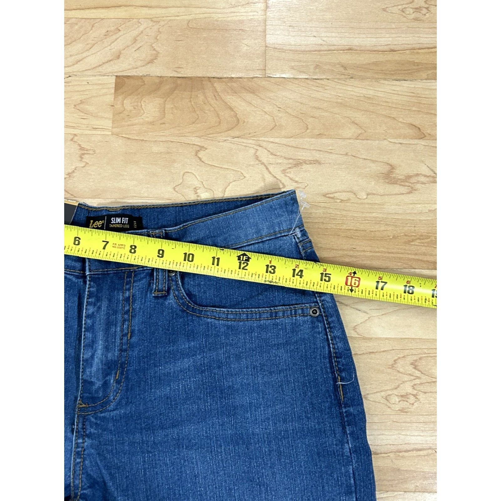 Lee Lee Slim Fit Jeans Women Tug SlimTapered Leg Stretch Blue 16 Regular Denim Cotton Blend Spandex Stretch Adjustable Waistband Womens/ Lee Jeans Size 38" / US 16 / IT 52 - 5 Thumbnail
