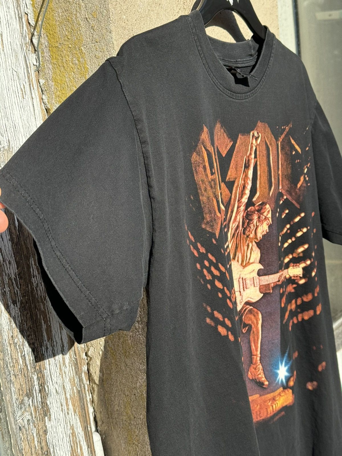 AC/DC × Band Tees × Vintage Vintage AC/DC reprint tshirt Size US L / EU 52-54 / 3 - 8 Thumbnail