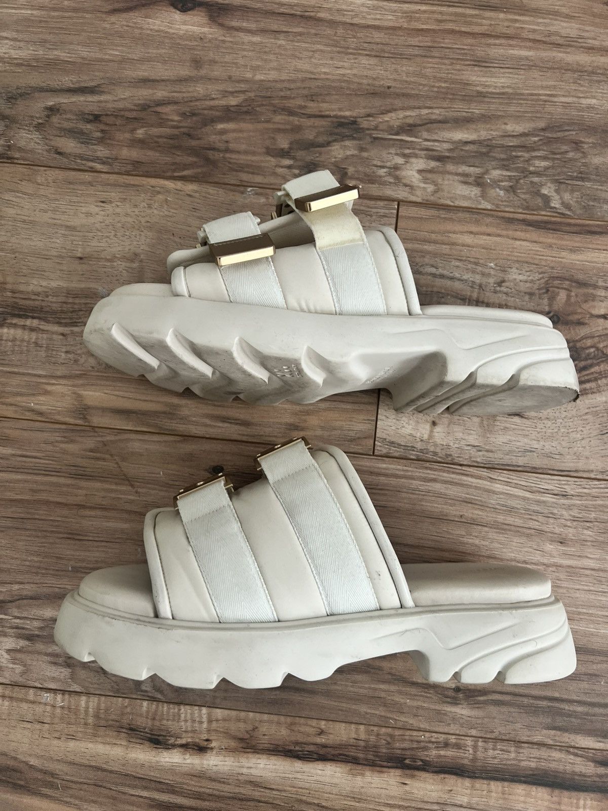 Bottega Veneta Flash Leather Strap Sandals - White / Gold