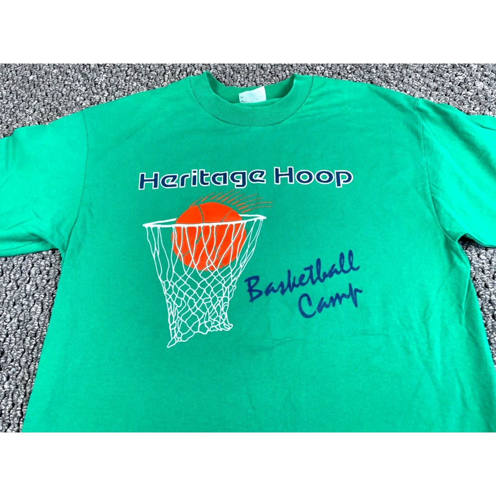 Hanes VINTAGE Hanes T-Shirt Green 90s Heritage Hoop Basketball Camp Graphic Print Adult Large Mens Shirt Size US L / EU 52-54 / 3 - 4 Thumbnail