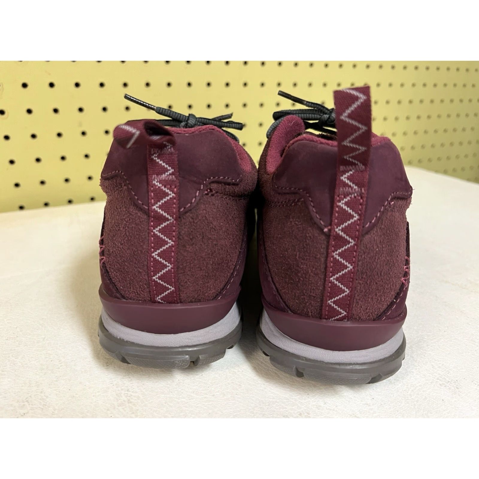 Oboz Oboz Jeanette Low Women’s 7 Walking Sneaker Shoe Outdoor Red 74402 Womens Size 30" / US 8 / IT 44 - 2 Thumbnail