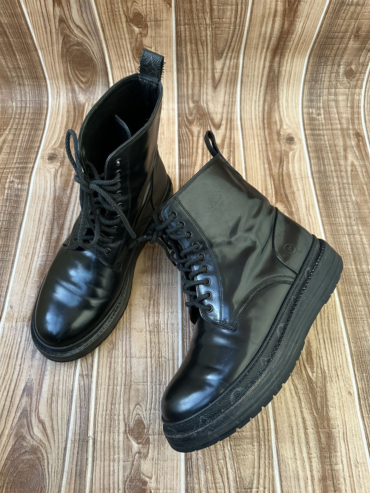 Fragment Design × Louis Vuitton Louis Vuitton X Fragment Black Ice Leather boots Size US 9 / EU 42 - 7 Thumbnail