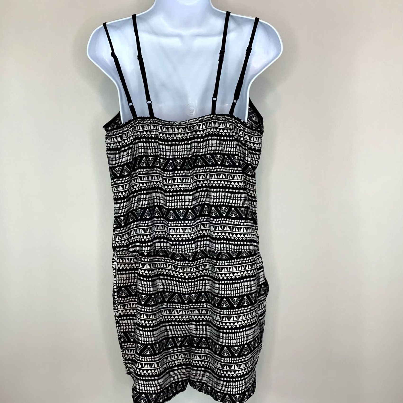Harmony Harmony + Havoc Romper Womens Size L Aztec Pattern Straps Drawstring Waist Size 36" / US 14 / IT 50 - 7 Thumbnail