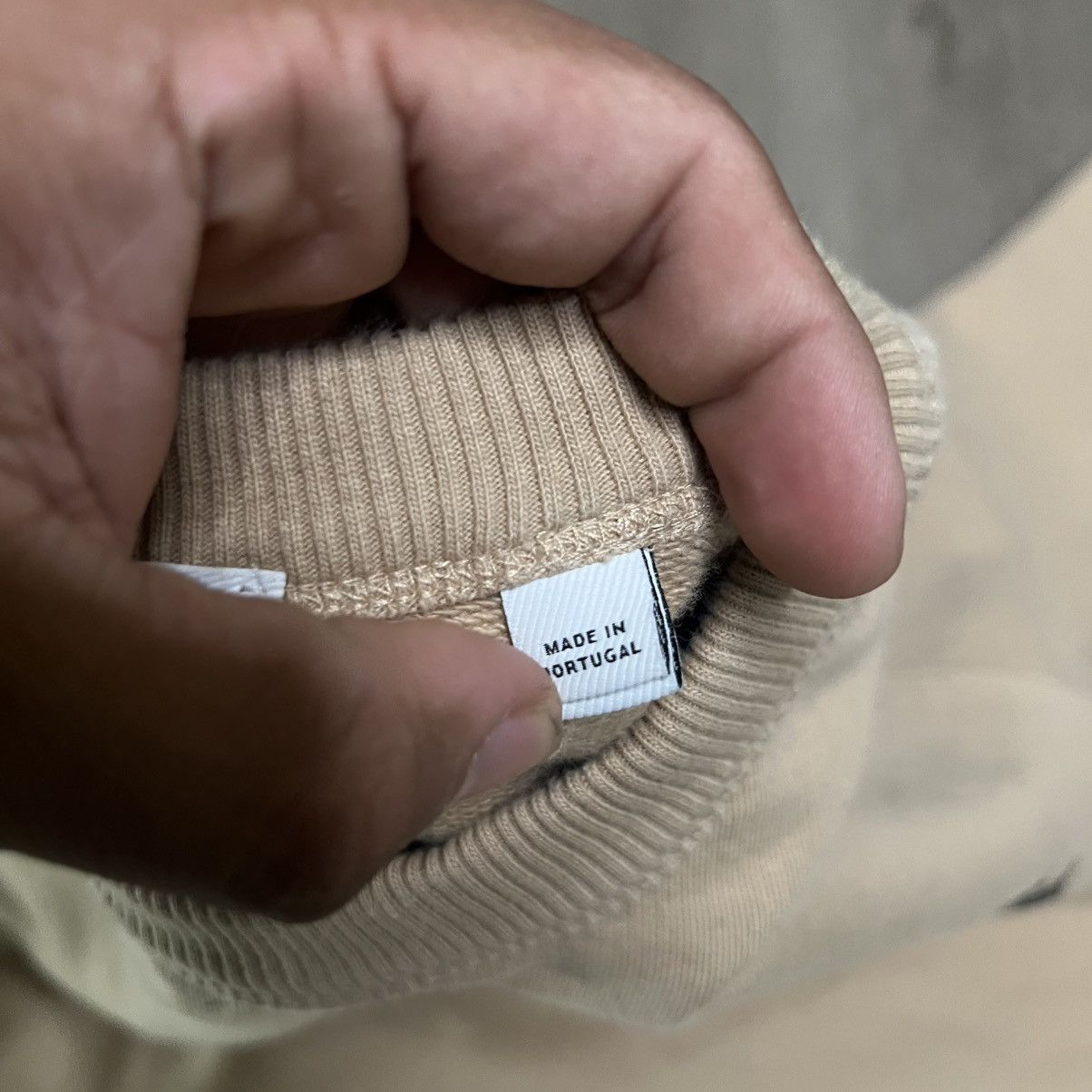 Burberry Burberry Sweater Tan Size US S / EU 44-46 / 1 - 17 Thumbnail