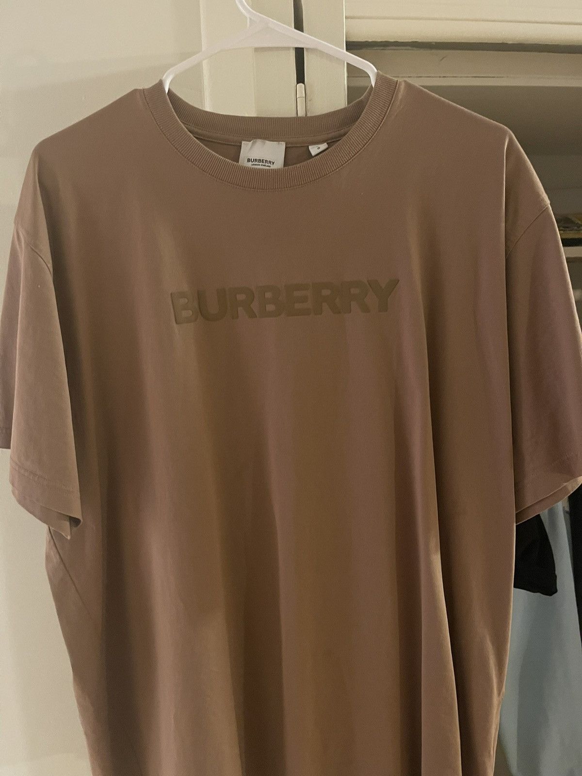 Burberry BURBERRY Logo Print T-shirt Size US L / EU 52-54 / 3 - 1 Thumbnail