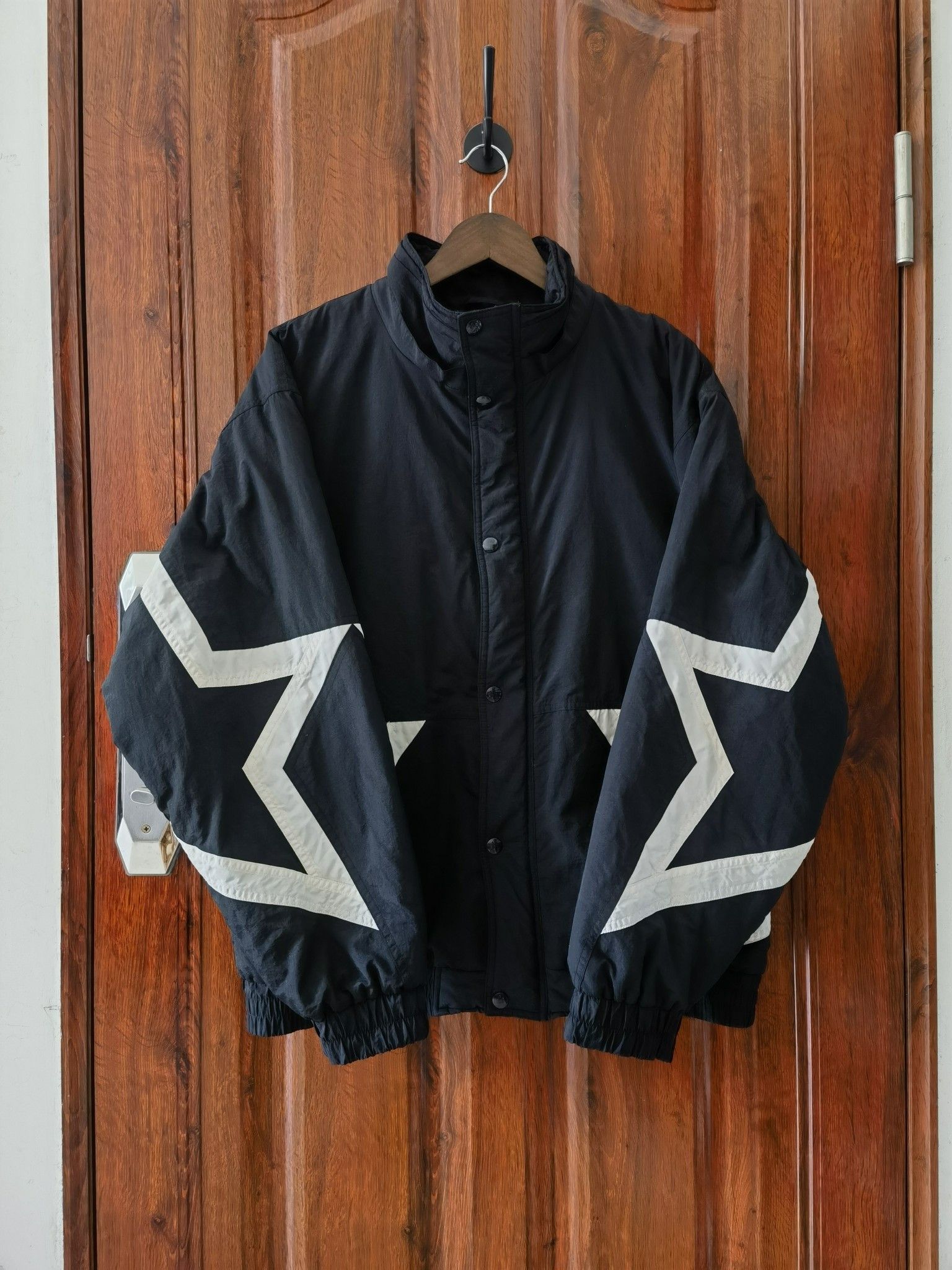 Supreme Supreme Stars Puffy Jacket Size L Size US L / EU 52-54 / 3 - 1 Thumbnail