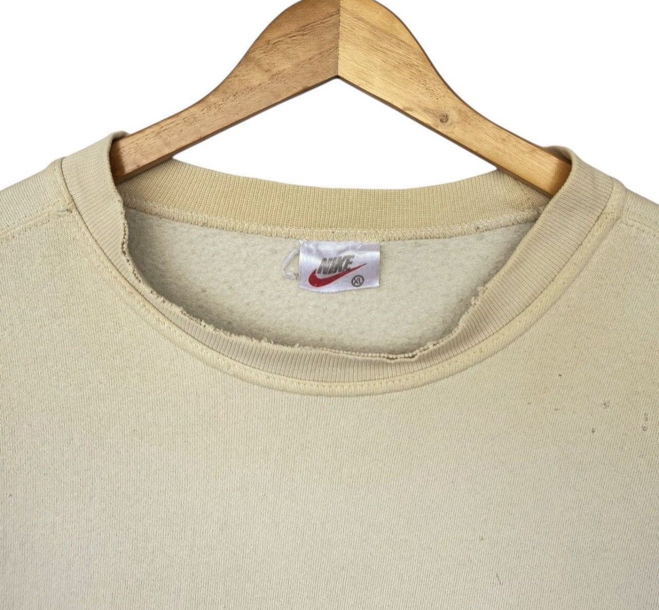 Nike Vintage Nike Swoosh Baggy Sunfaded Distressed Sweatshirt Size US XL / EU 56 / 4 - 10 Thumbnail