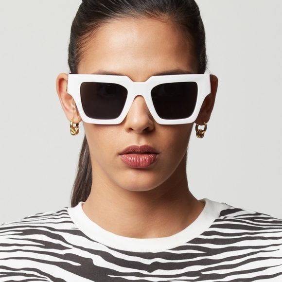 image of New Versace Ve4431 - 401/87 Sunglasses in Gold, Women's