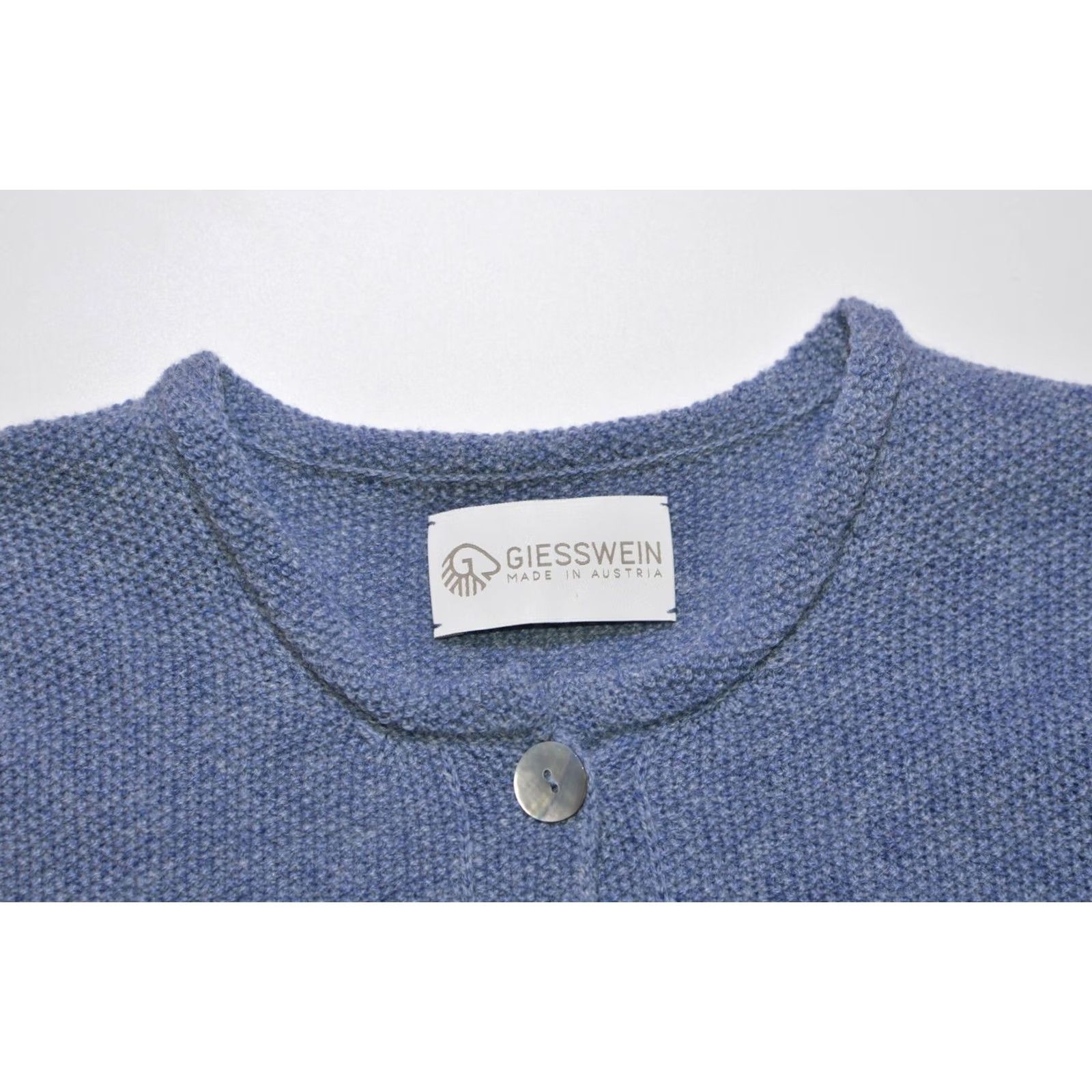 Vintage VINTAGE Giesswein Lieselotte Virgin Wool Cardigan Sweater Women Blue 42 Wool Giesswein Womens Cardigan Sweater 42 Austria Size M / US 6-8 / IT 42-44 - 4 Thumbnail