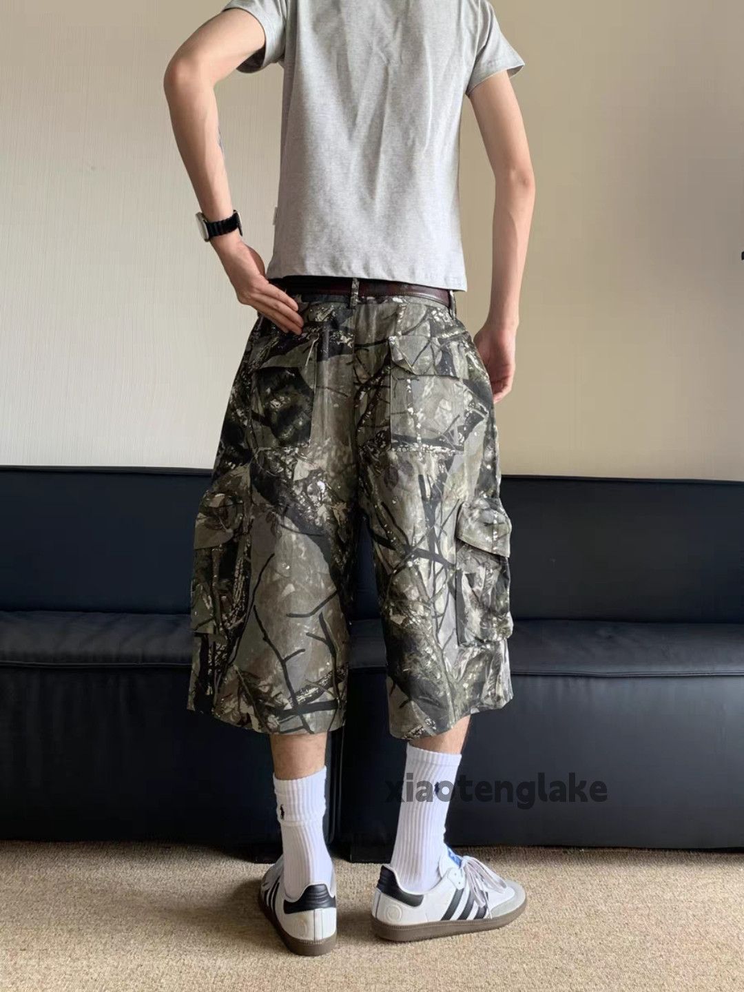 Designer Unisex washed faded loose baggy camo hiphop cargo shorts Size US 32 / EU 48 - 4 Thumbnail