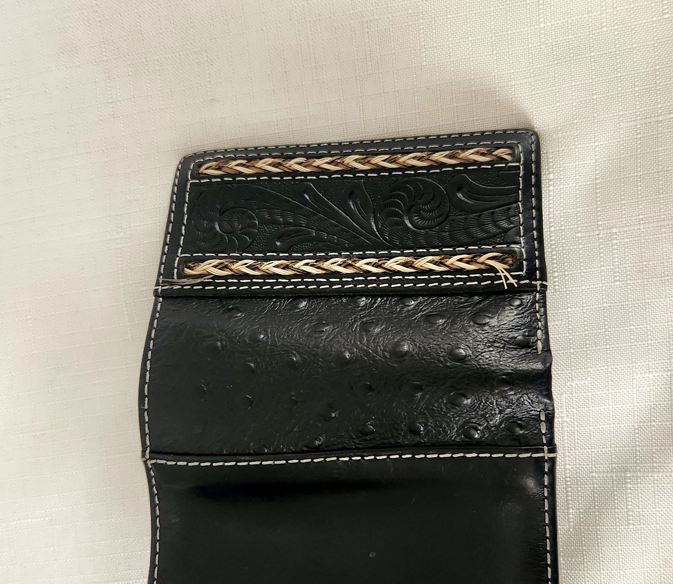 Cody James Cody James Men's stitched tri-fold leather wallet embossed Size ONE SIZE - 6 Thumbnail