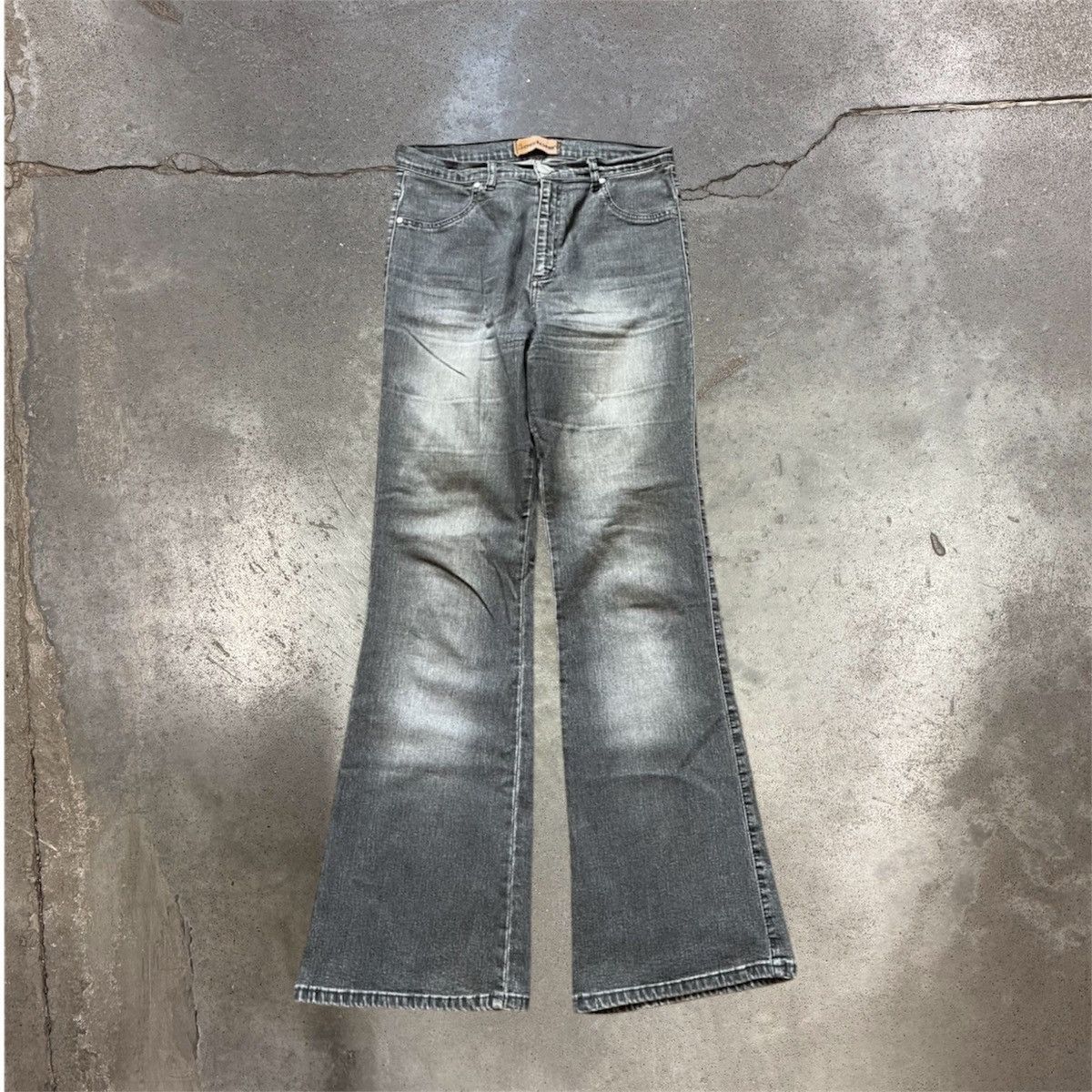 Vintage Vintage Y2K Faded Flare Jeans Bootcut Distressed Skate 31 Size 31" - 1 Thumbnail