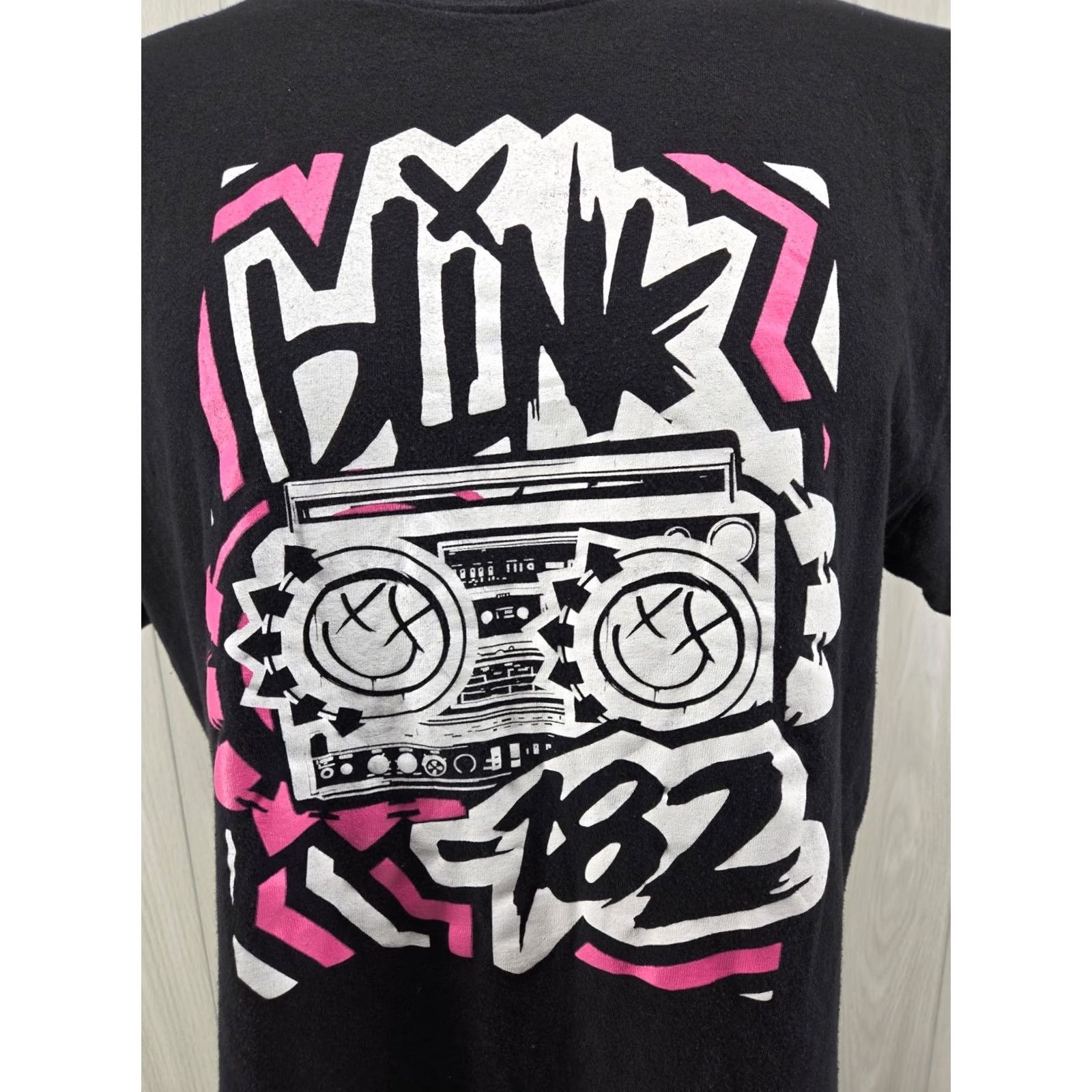 Vintage Blink 182 Radio Stereo Boombox T-Shirt Black Small Mens Women Unisex Adults Short Sleeve Crew Neck Shirt Size S / US 4 / IT 40 - 2 Thumbnail