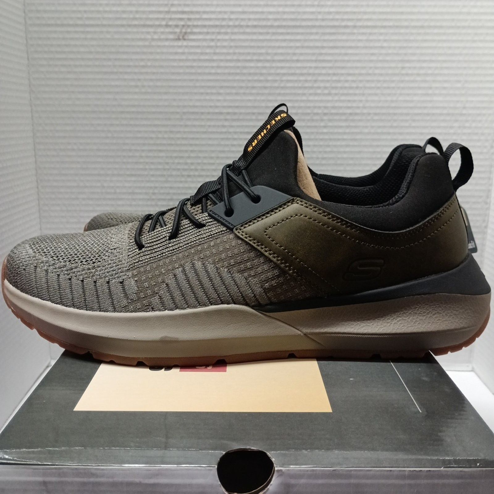 SKECHERS Men's Skechers Sneakers Size 12 Gray Black Olive Classic Fit Size US 12 / EU 45 - 4 Thumbnail