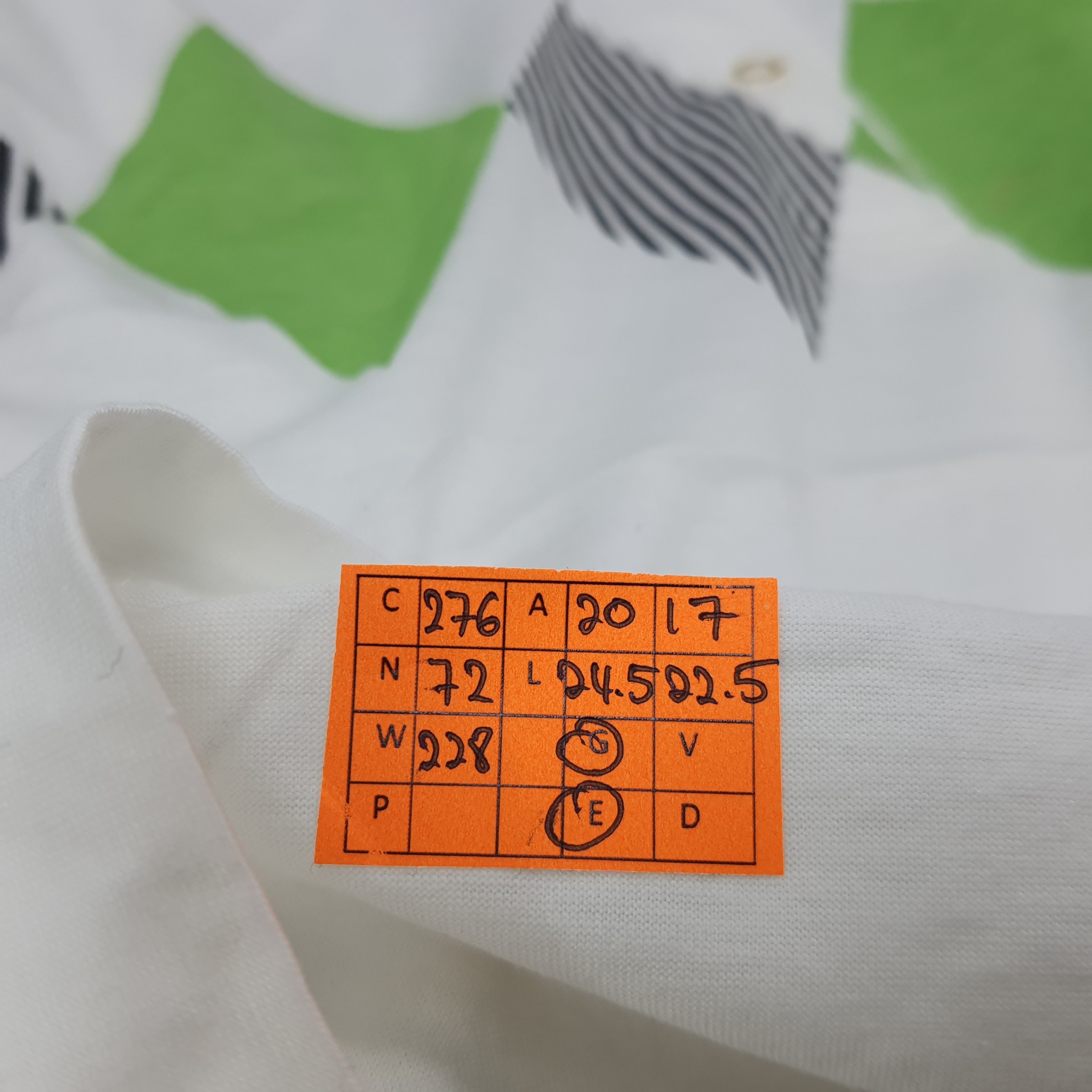 Burberry VINTAGE 90s Burberry's Long Sleeve Polo Shirt C276N72 Size US M / EU 48-50 / 2 - 9 Thumbnail