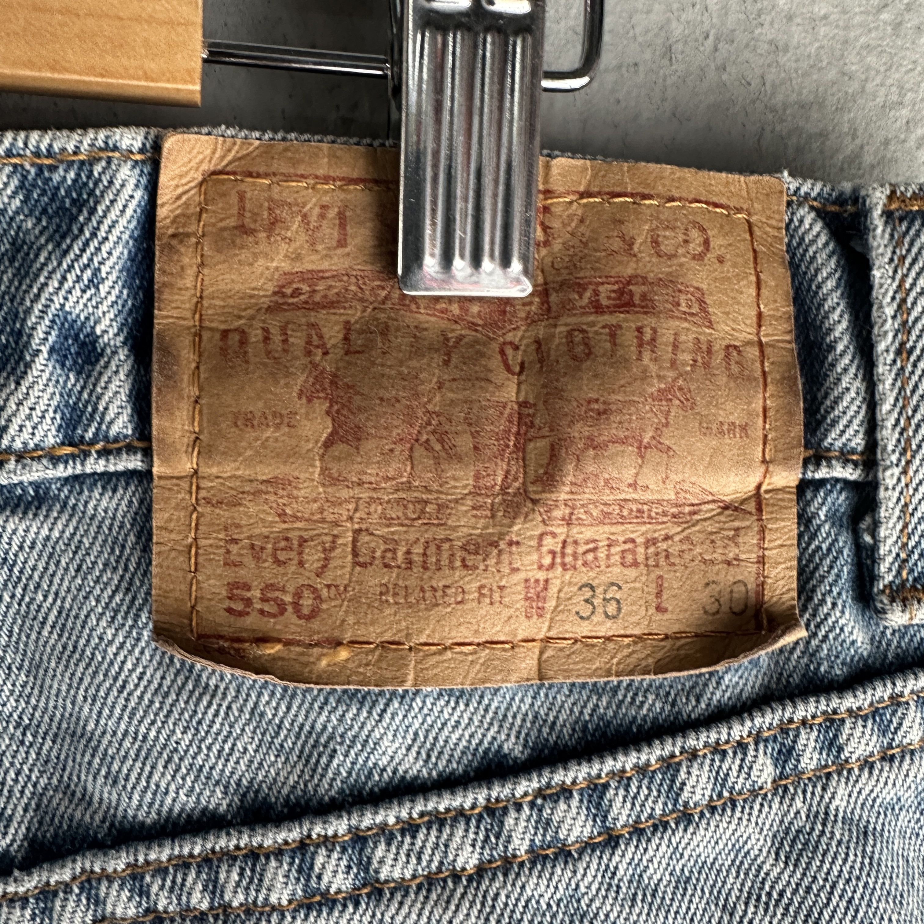 Levi's Vtg Levis 550 Jeans Mens 90s Relaxed Stonewash Denim Baggy Size US 36 / EU 52 - 9 Thumbnail