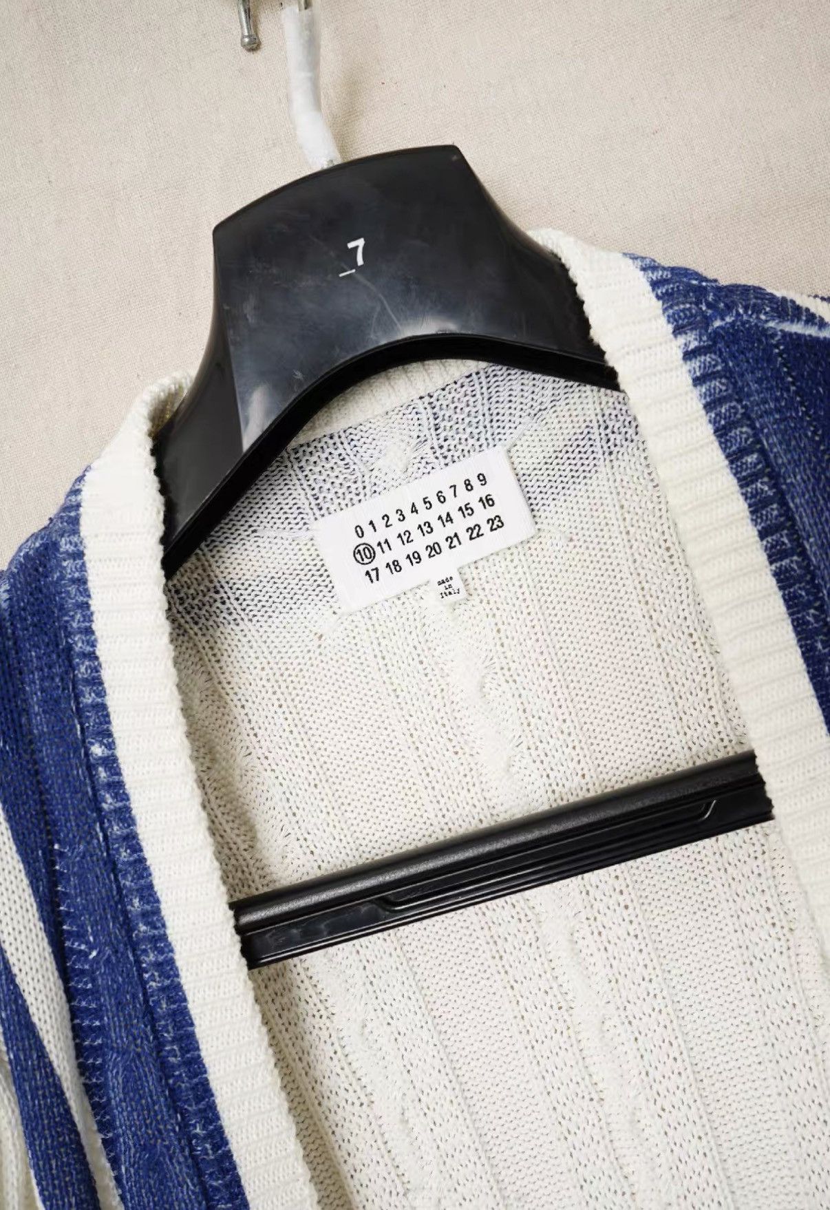 Maison Margiela Maison Margiela White & Blue Striped Cardigan Size US S / EU 44-46 / 1 - 5 Thumbnail