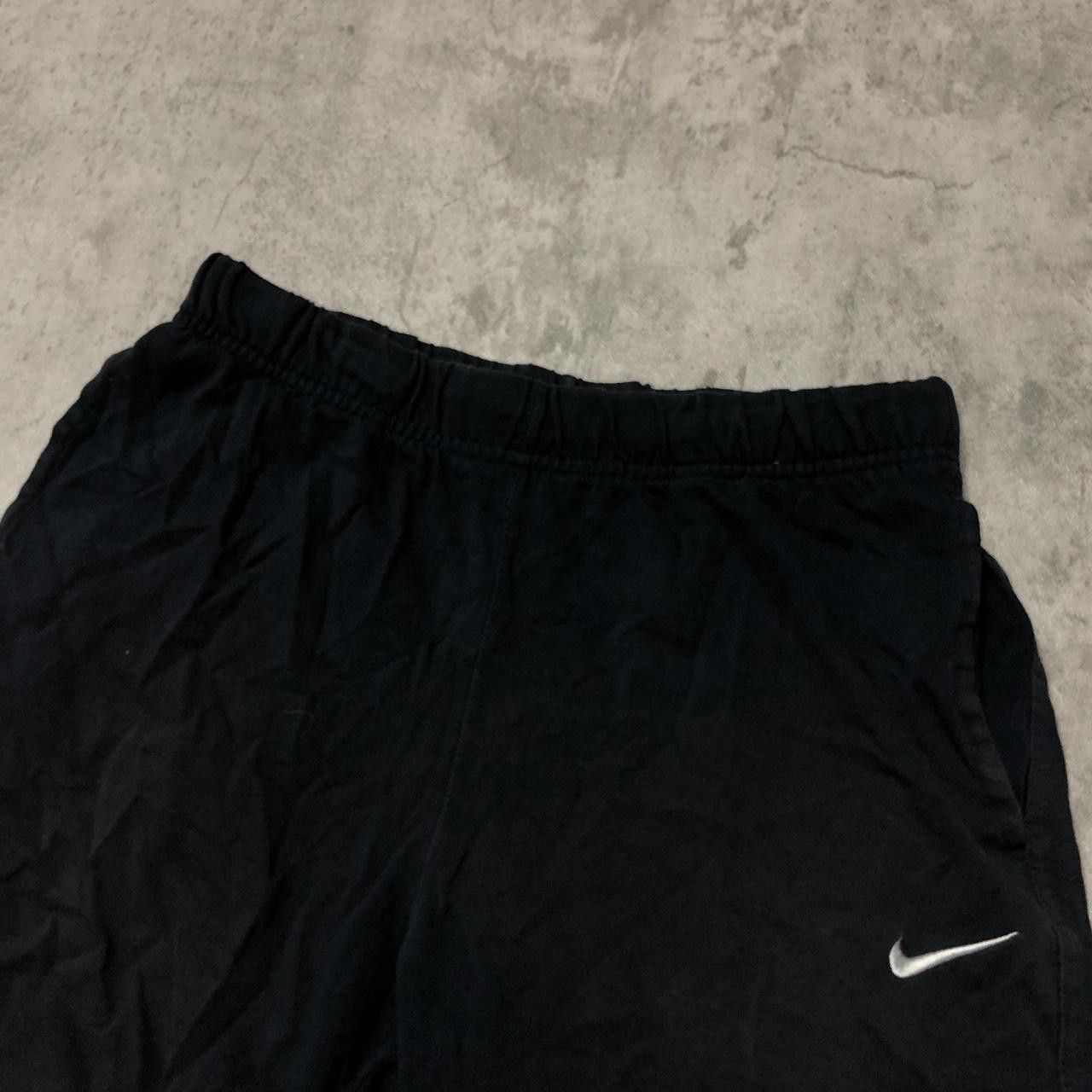 Nike Black Nike shorts #nike Size US 32 / EU 48 - 2 Thumbnail