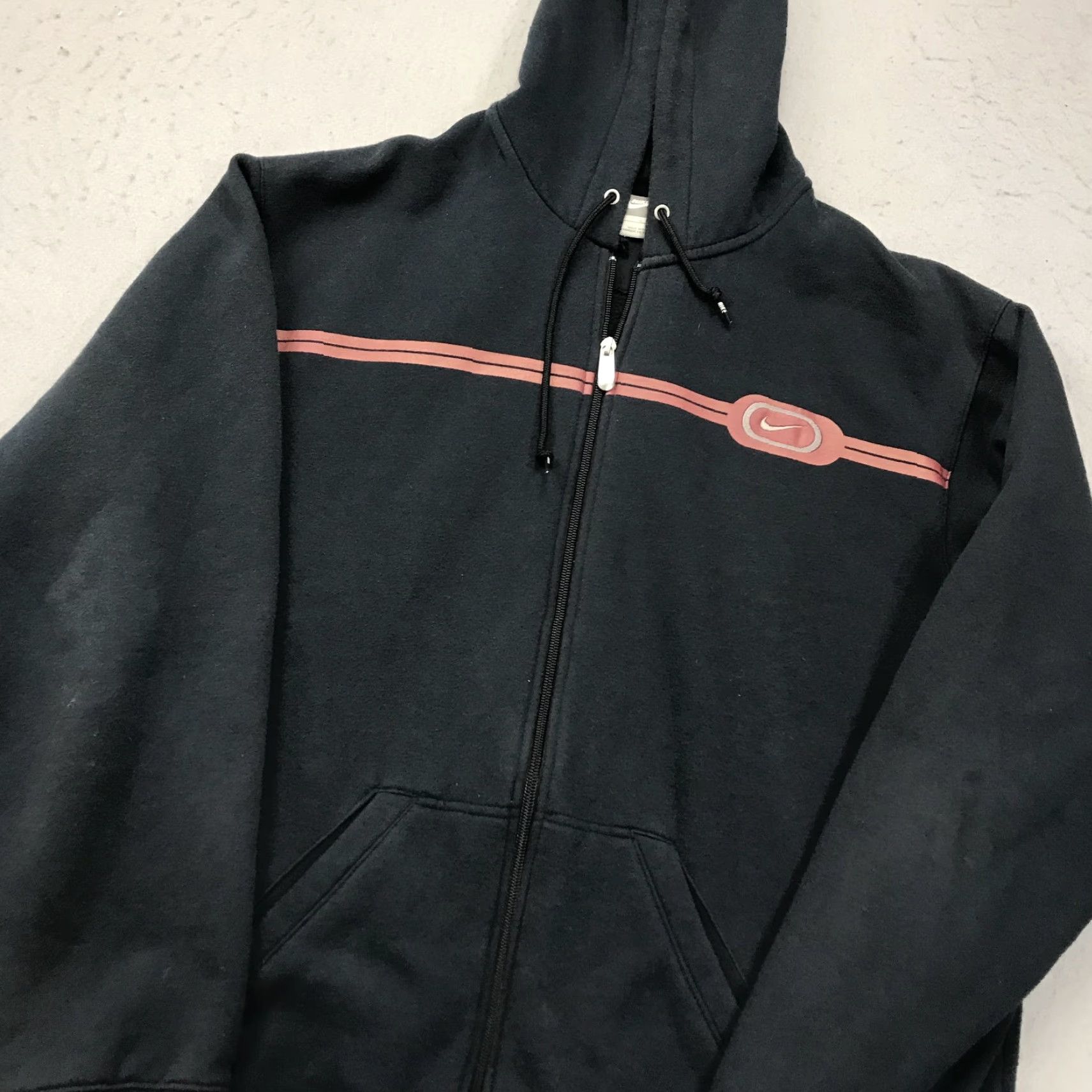 Nike VINTAGE Nike Hoodie Mens XL Black Faded Swoosh Full Zip Sweatshirt Essential Y2K Size US XL / EU 56 / 4 - 4 Thumbnail