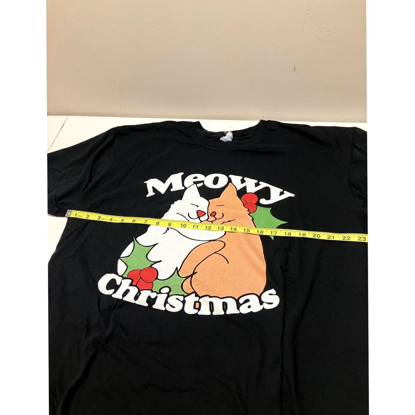 Gildan Meowy Christmas Black T-Shirt Cats Hugging Christmas Graphic 3XL Womens Size XXL / US 16-18 / IT 52-54 - 5 Thumbnail