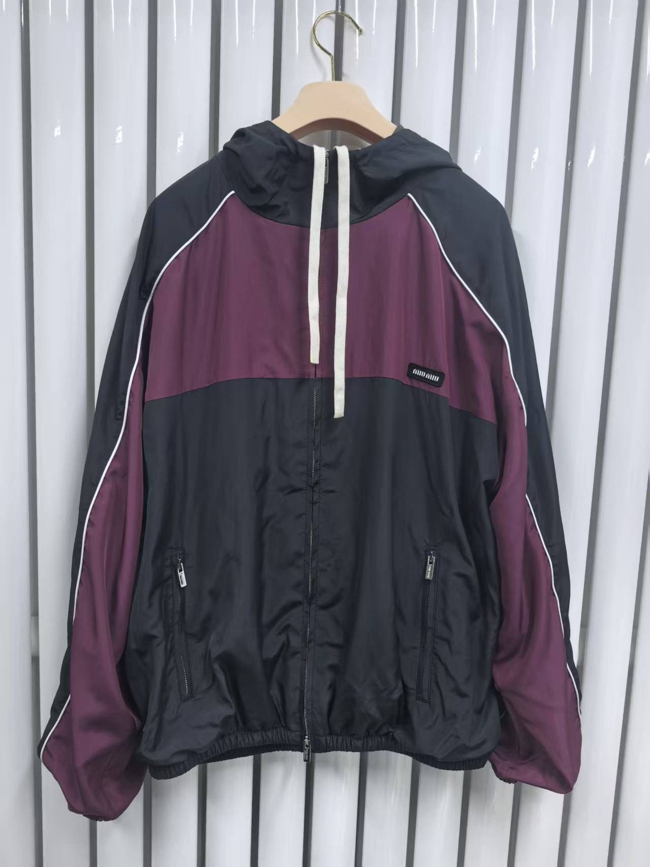 Miu Miu Miu miu jacket technical silk red windbreaker Size US M / EU 48-50 / 2 - 1 Thumbnail
