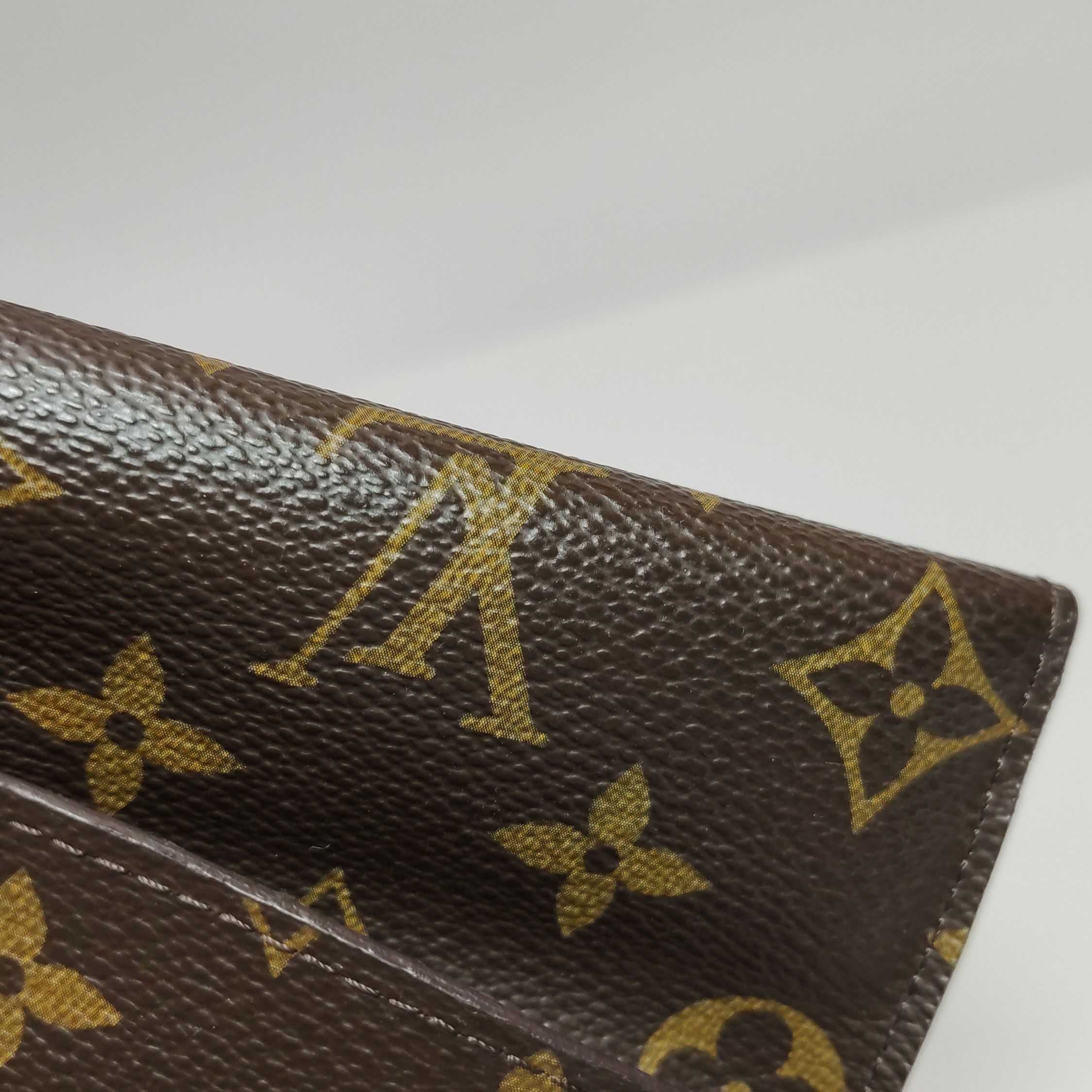 Louis Vuitton Louis Vuitton (LV) Emilie leather Monogram print snap walle Size ONE SIZE - 5 Thumbnail